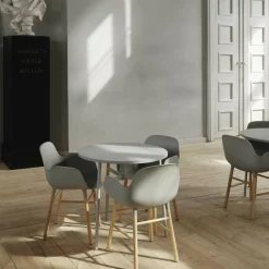 Stühle^Normann Copenhagen Form Armlehnstuhl Gestell Eiche