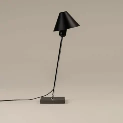 Tischleuchten^Santa & Cole Gira Tischleuchte