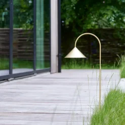 Outdoor-Akkuleuchten|Outdoor-Akkuleuchten^Frandsen Grasp LED Akkuleuchte mit Erdspieß tragbar