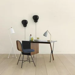 Tischleuchten^Gubi Gräshoppa Tischleuchte