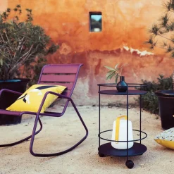 Fermob Guinguette Garten-Beistelltisch auf Rollen| Garten-Beistelltische