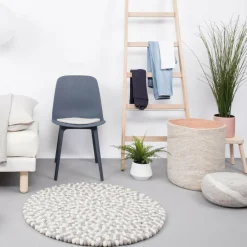 Teppiche^myfelt Hella Filzkugelteppich