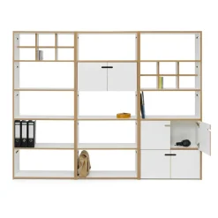 Regale^Tojo Hochstapler Regal mit Türen 228x179cm