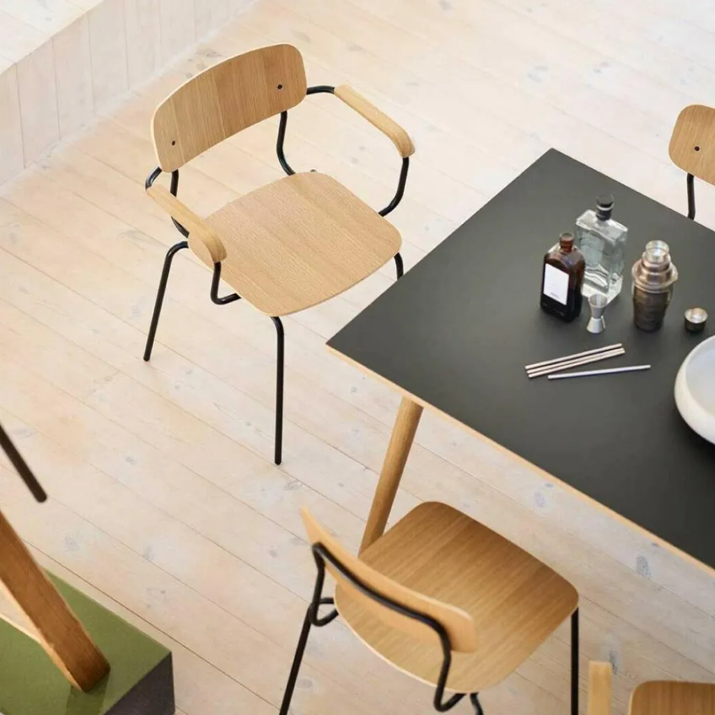 FDB Møbler J182 Holmen Armlehnstuhl stapelbar| Stühle