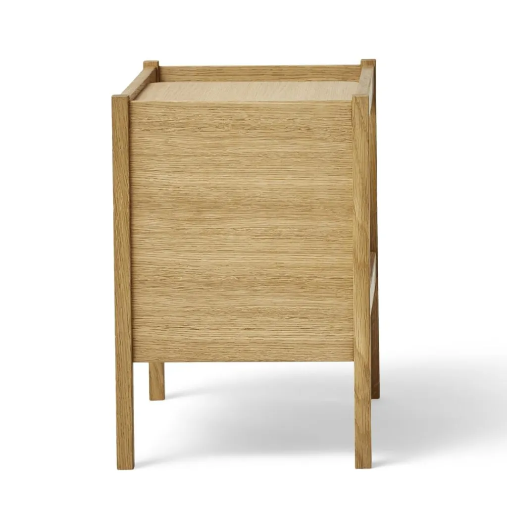 Form & Refine Journal Beistelltisch| Beistelltische