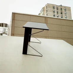 Artek Kaari REB005 Schreibtisch Eiche schwarz| Tische