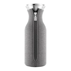Eva Solo Kühlschrankkaraffe mit Neoprenanzug 1L| Kannen & Karaffen