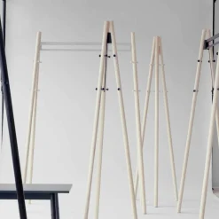 Artek Kiila Kleiderständer 133x192x55cm| Garderoben