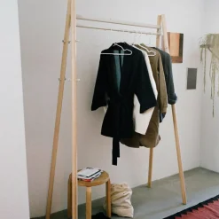 Artek Kiila Kleiderständer 133x192x55cm| Garderoben