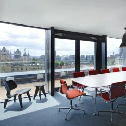 Stühle^Vitra LCW Stuhl