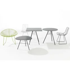 Arper Leaf Gartentisch dreieckig H74| Gartentische