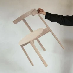 Form & Refine Lunar Stuhl| Stühle