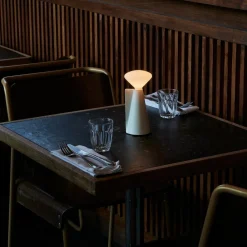 Outdoor-Akkuleuchten|Outdoor-Akkuleuchten^Tala Mantle Portable LED Akkuleuchte