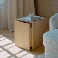 Beistelltische^New Works Mass Beistelltisch mit Schublade