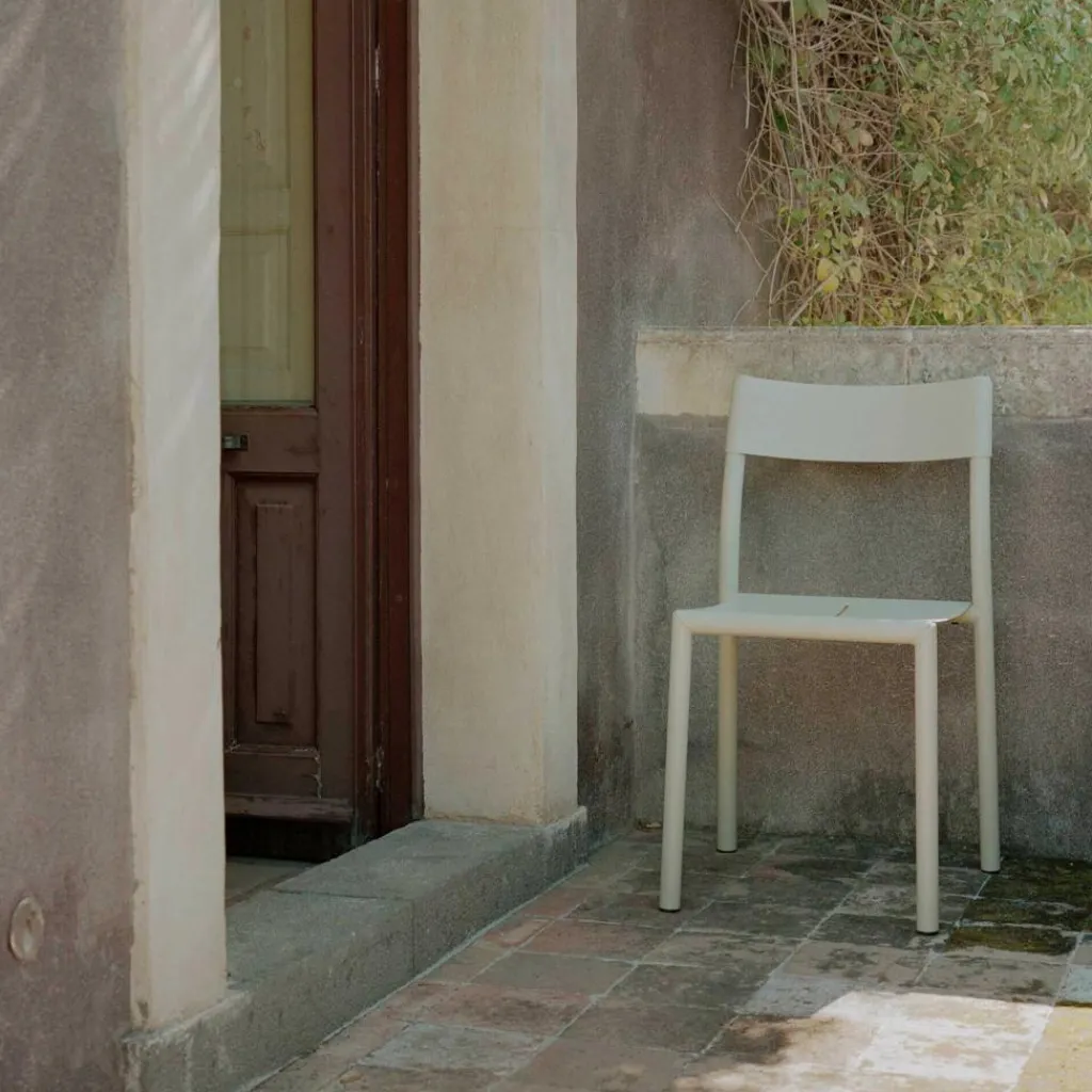 Gartenstühle^New Works May Gartenstuhl