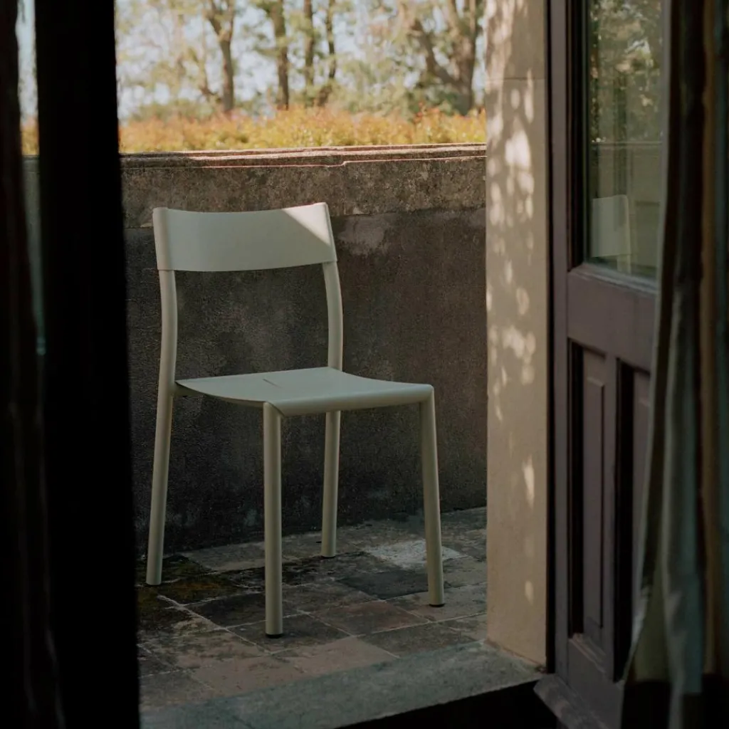 Gartenstühle^New Works May Gartenstuhl