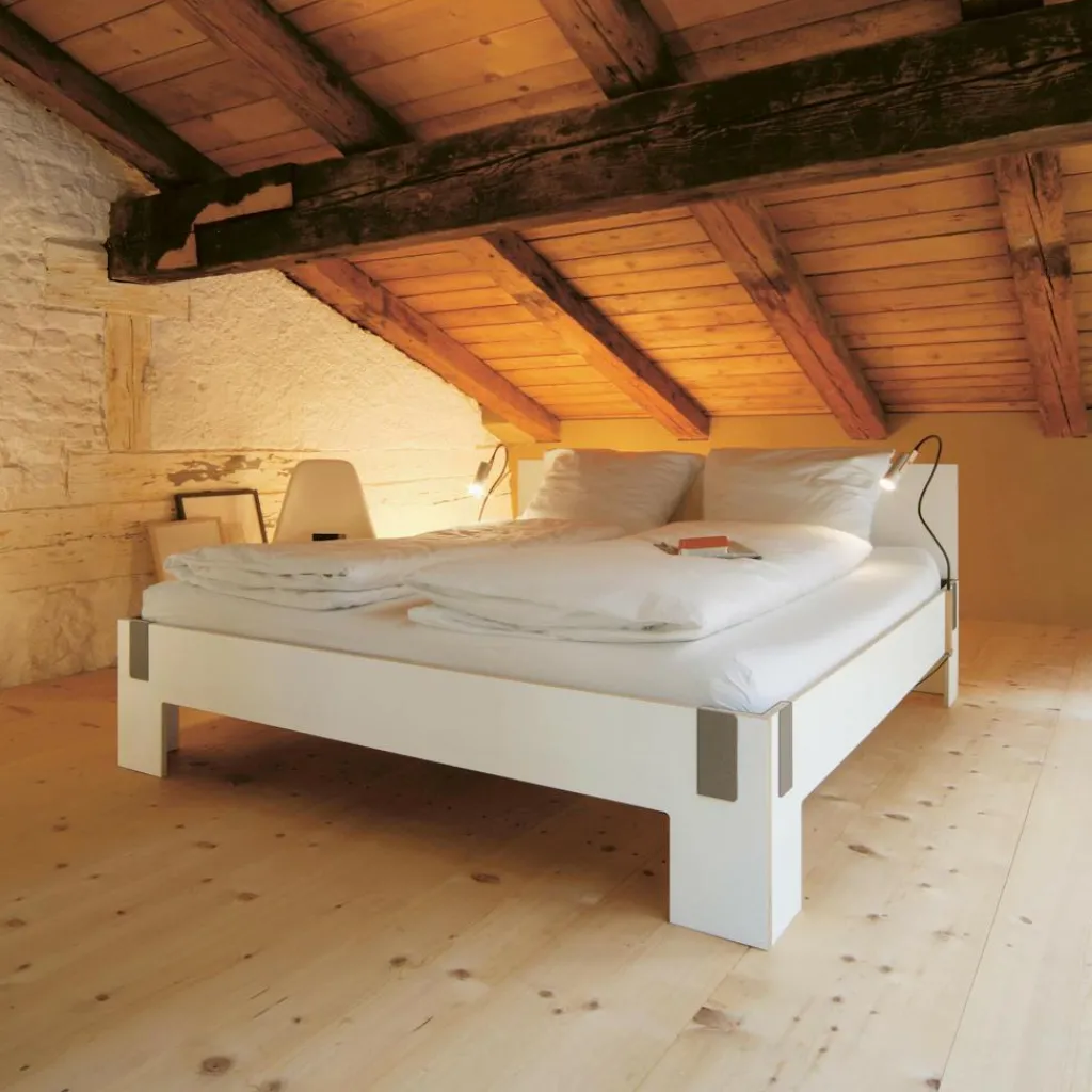 Betten^Moormann Tagedieb Bett mit Kopfteil