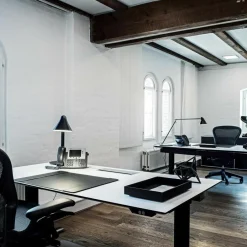 Louis Poulsen NJP LED Tischleuchte| Nachttischleuchten