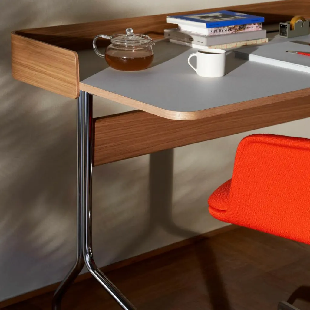 &Tradition Pavilion AV17 Schreibtisch Gestell chrom| Schreibtische