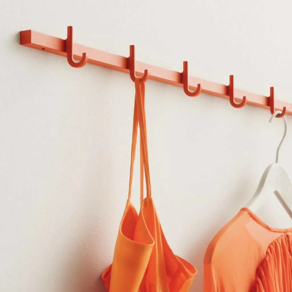 Garderoben^String Relief Hakenleiste 123cm