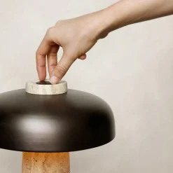 Audo Reverse LED Tischleuchte| Nachttischleuchten