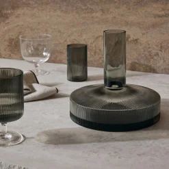 Kannen & Karaffen^Ferm Living Ripple Wein Karaffe