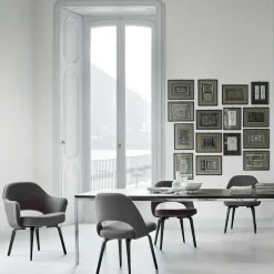 Knoll International Saarinen Conference Armlehnstuhl Gestell walnuss| Stühle