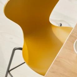 Fritz Hansen Serie 7™ Juniorstuhl Braun Bronze|Kinder Kinderstühle