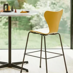 Fritz Hansen Serie 7™ Juniorstuhl Braun Bronze|Kinder Kinderstühle