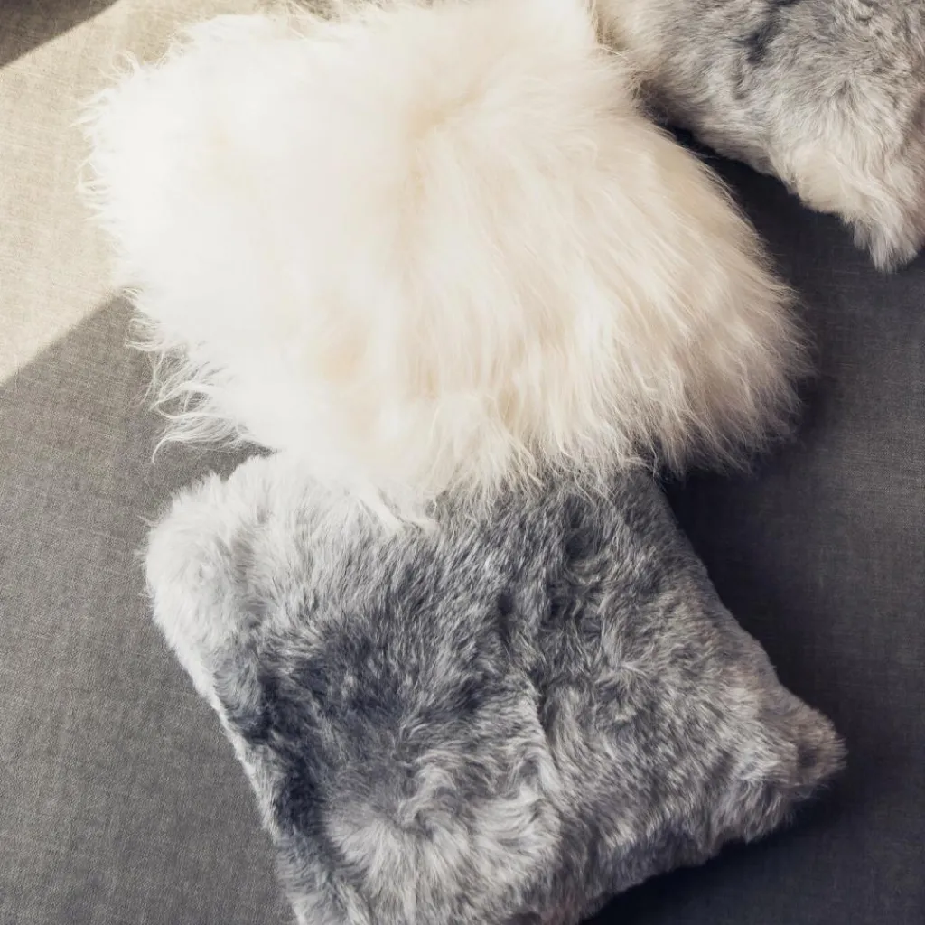 Kissen^cuero Sheepskin Wild Kissen 35x35cm