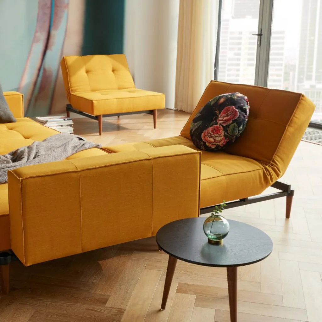 Innovation Living Splitback Styletto Schlafsofa mit Armlehnen Holz dunkel| Sofas|Schlafsofas