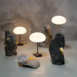 Gubi Stemlite Tischleuchte H 70cm| Nachttischleuchten