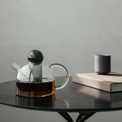 Kannen & Karaffen^Ferm Living Still Teekanne