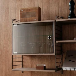 String System Vitrine mit Glasschwingtür 58x30cm| Regale|Regalsysteme