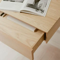 Tische^New Works Tana Wandmontierter Schreibtisch