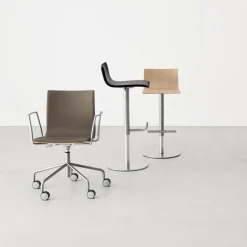 Lapalma Thin S24 Barhocker Sitzfläche Eiche 54-79cm| Barhocker