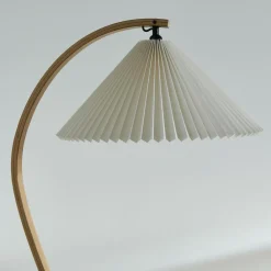 Gubi Timberline Stehleuchte| Stehleuchten