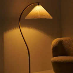 Gubi Timberline Stehleuchte| Stehleuchten