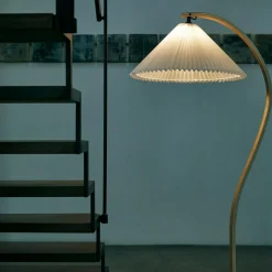 Gubi Timberline Stehleuchte| Stehleuchten