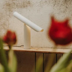 Frama T-LED Tischleuchte| Tischleuchten|Nachttischleuchten