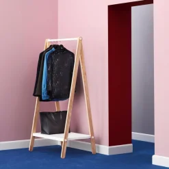 Normann Copenhagen Toj Kleiderständer 160 x 74 x 59,5| Garderoben