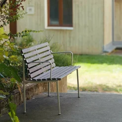 HAY Traverse Lounge Gartenbank mit Armlehnen| Gartenbänke