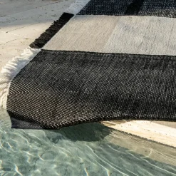 nanimarquina Tres Outdoor Teppich 170x240cm| Outdoor-Textilien