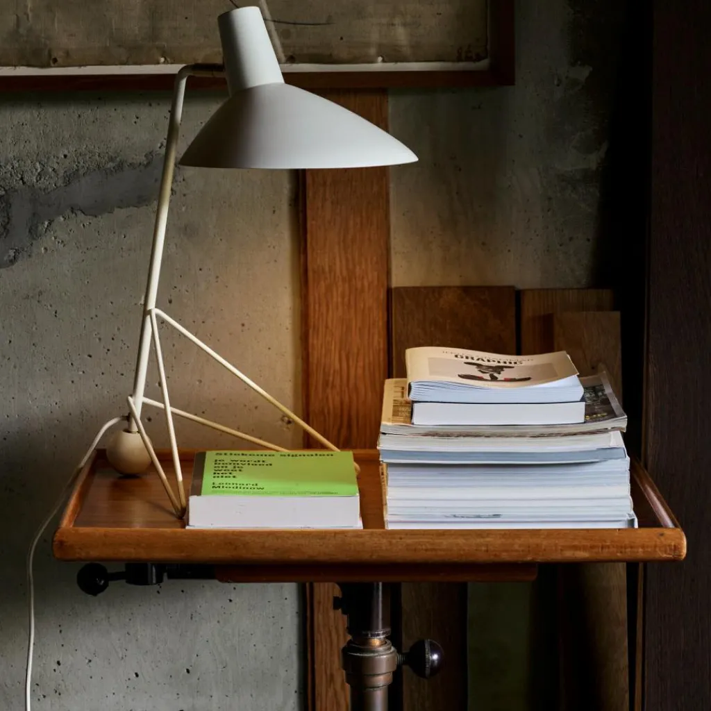 &Tradition Tripod HM9 Tischleuchte| Tischleuchten|Nachttischleuchten