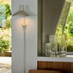 Wandleuchten^&Tradition Tripod HM12 Wandleuchte