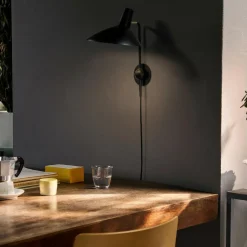 Wandleuchten^&Tradition Tripod HM12 Wandleuchte