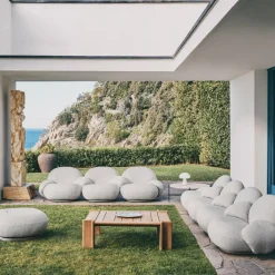 Garten-Beistelltische^Gubi TS Outdoor Beistelltisch Ø80cm