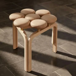 Hocker^Fritz Hansen Utzon Hocker