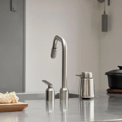 Vipp 9 Seifenspender| Badaccessoires