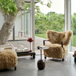 &Tradition Wulff ATD2 Lounge Chair + Wulff ATD3 Pouf Gestell Walnuss| Sessel